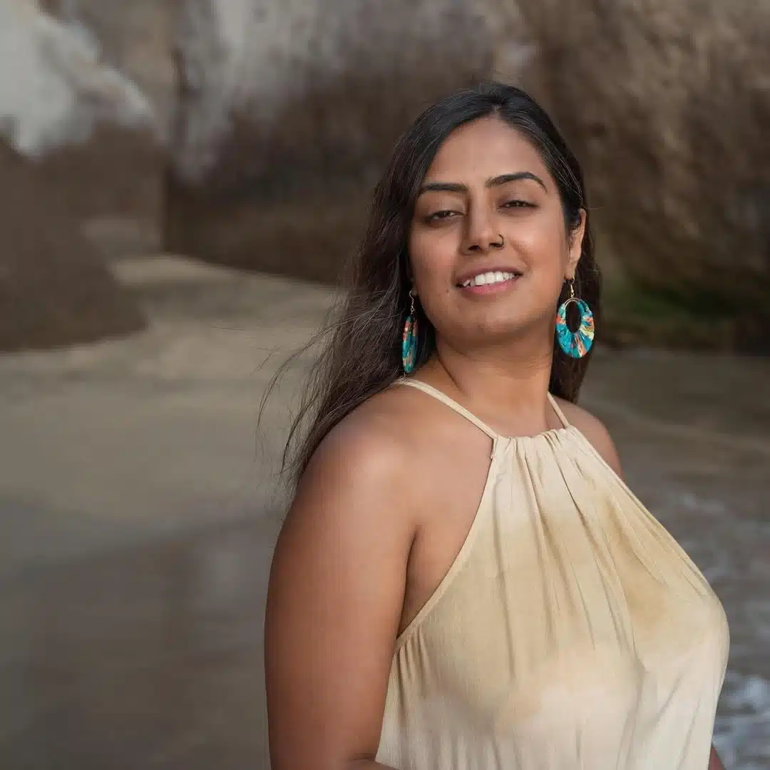 wifesharing cuckold vacation submitted by users wife flashing  hotwife caption Sexy girl with big boobs 